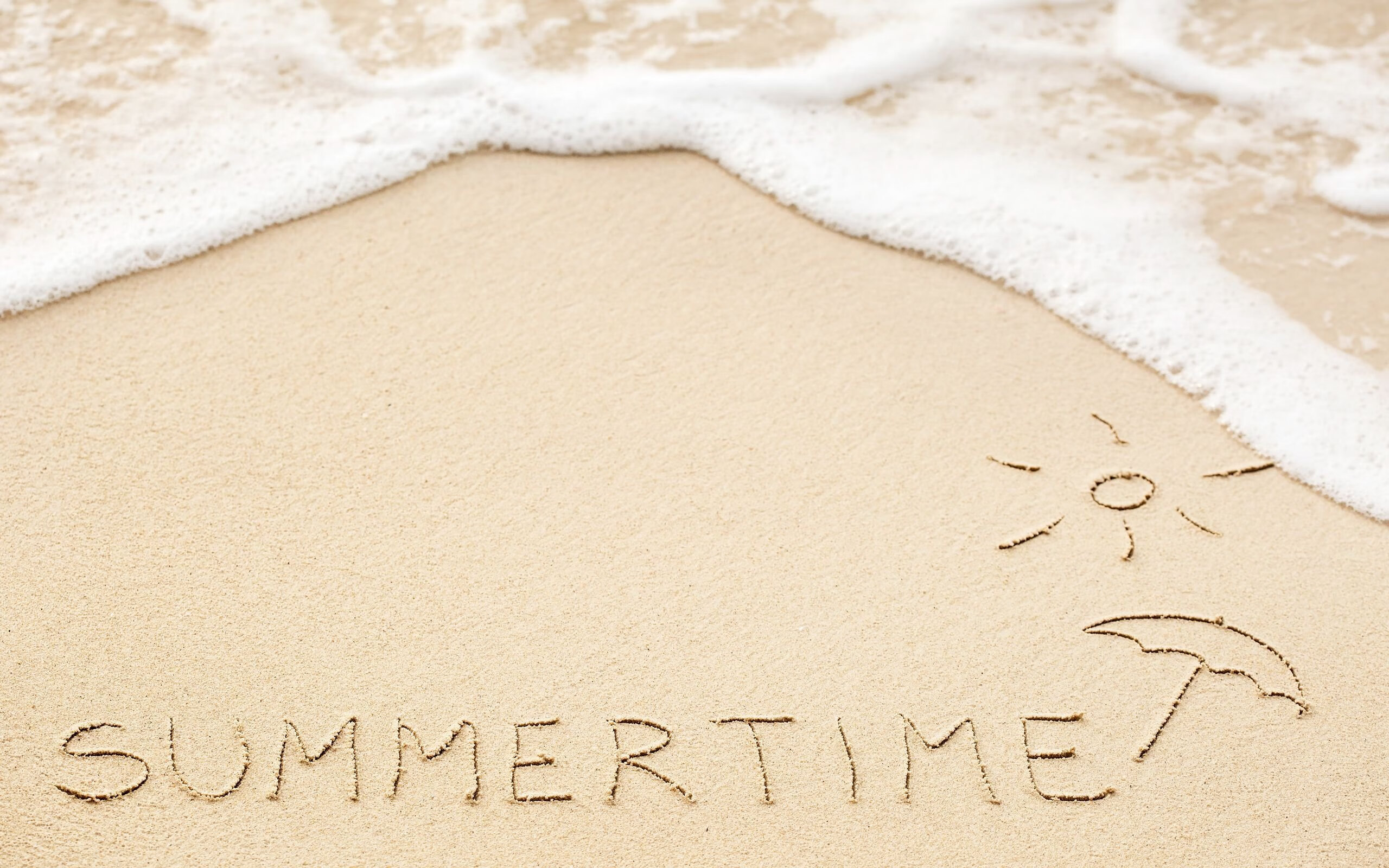 _天幕下的夜色赛：夜晚灯火辉映中的网球盛典_，内心恐惧缺乏安全感