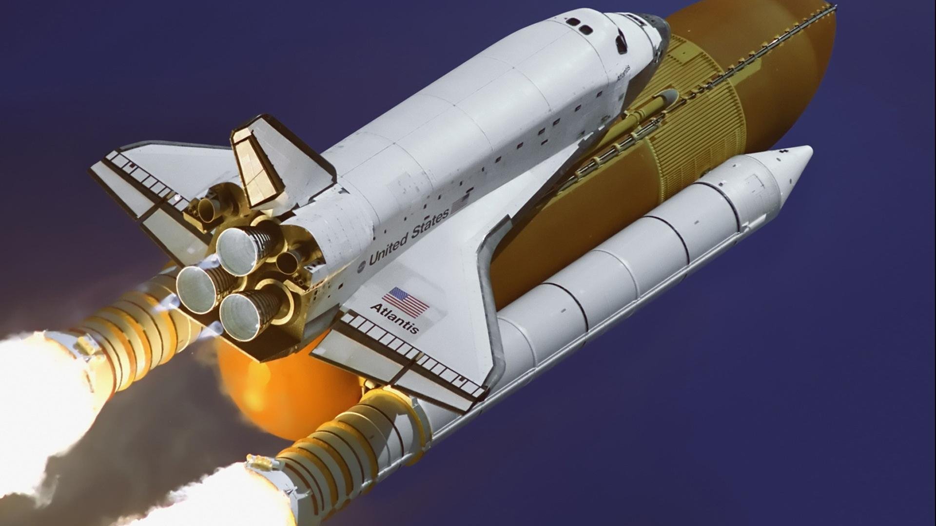 九游下载中心-法国马术队在巴黎奥运会三项赛团体决赛中获得银牌，展现出色表现。