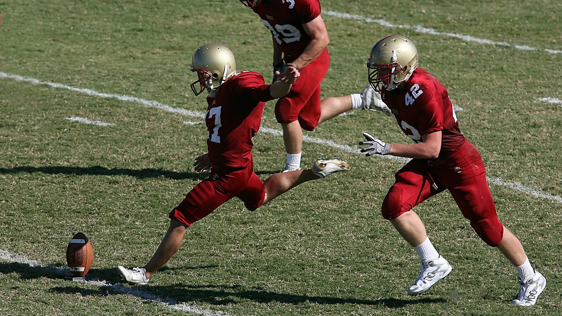欧洲杯策略变化:阵型布置不断推陈出新!,欧洲杯战术分析